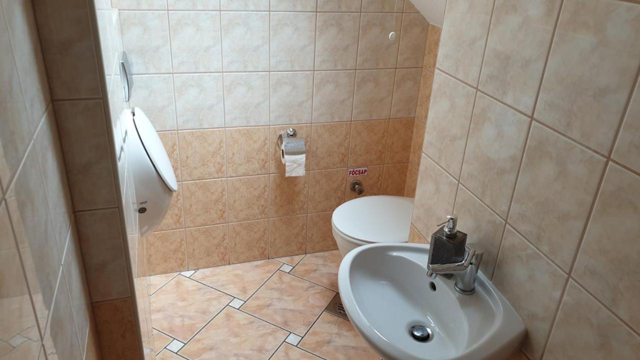 Ilona Apartmanok Balatonboglar Exterior photo
